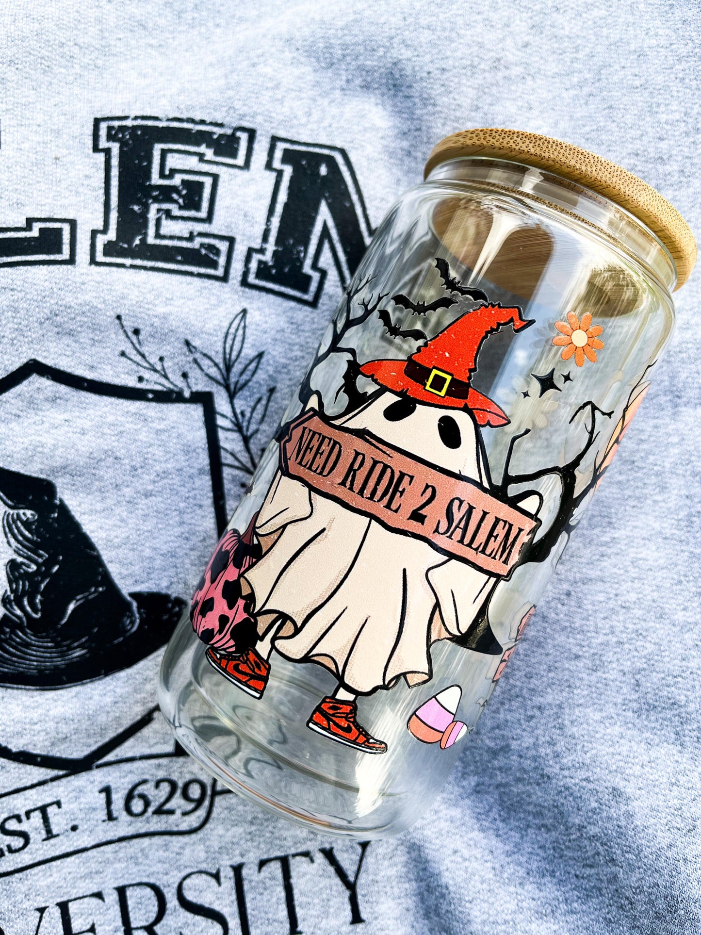 Salem glass can