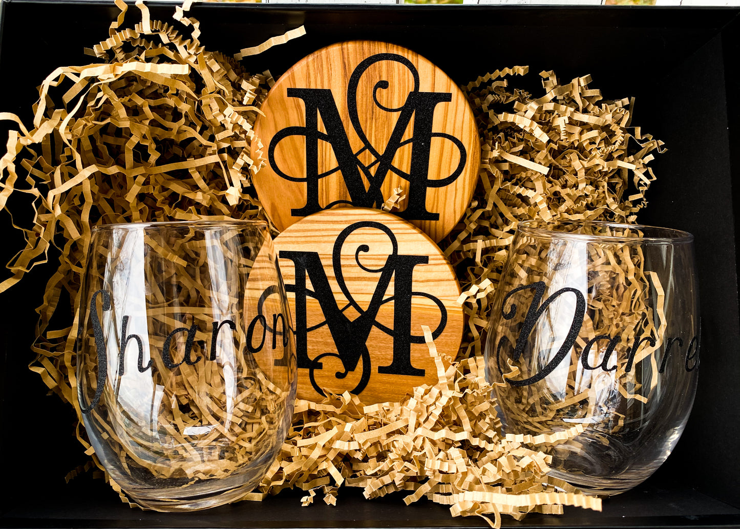 Personalized wine glasses with two coasters